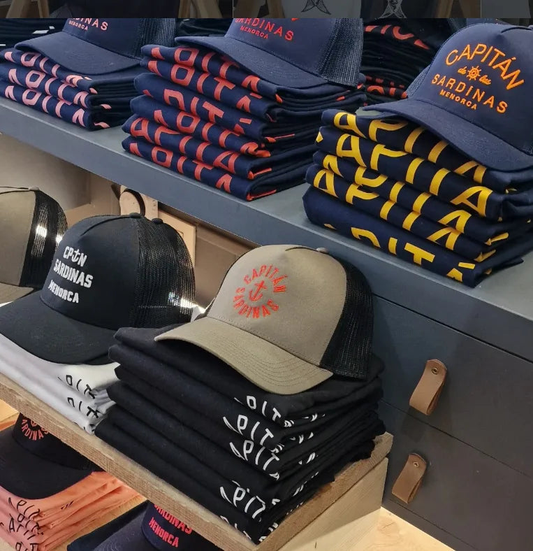 Ropa y complementos en Menorca